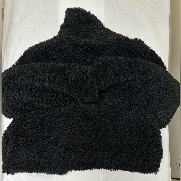 ⚫️Blank Nyc Faux Fur Black Jacket ⚫️ - Picture 3 of 8